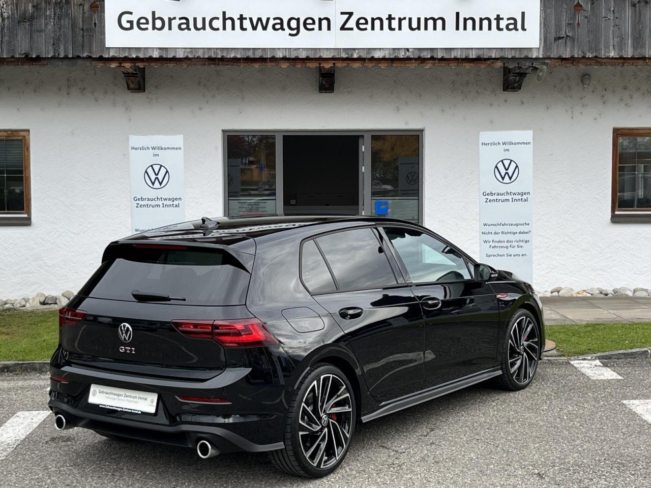 Golf VIII GTI 2,0 TSI DSG (AHK+LED+Navi) Klima