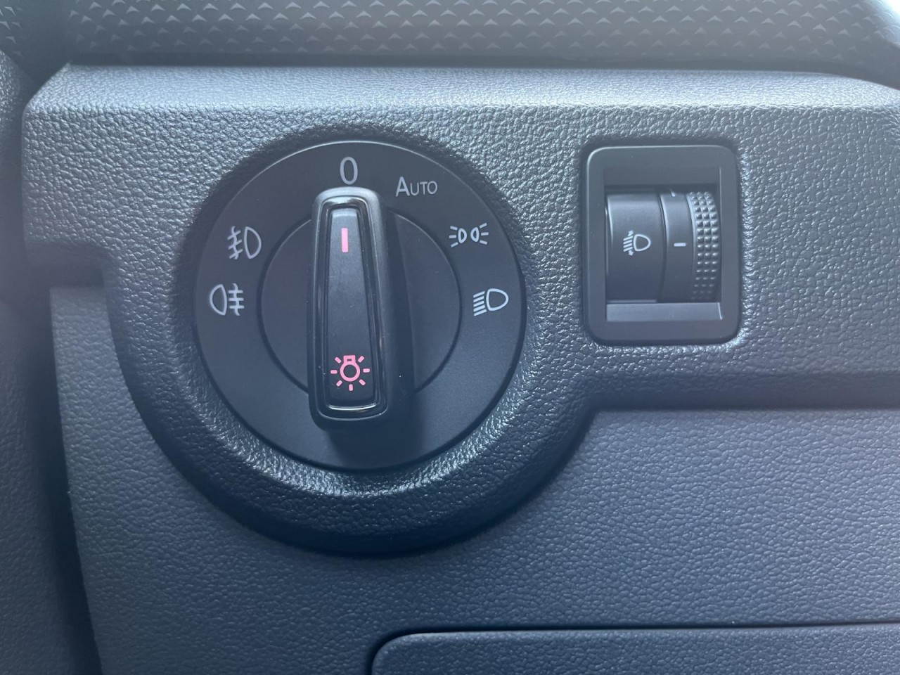 T-Cross 1,0 TSI Life (Navi+Climatr.) Klima Navi
