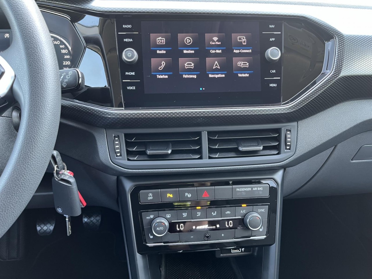 T-Cross 1,0 TSI Life (Navi+Climatr.) Klima Navi