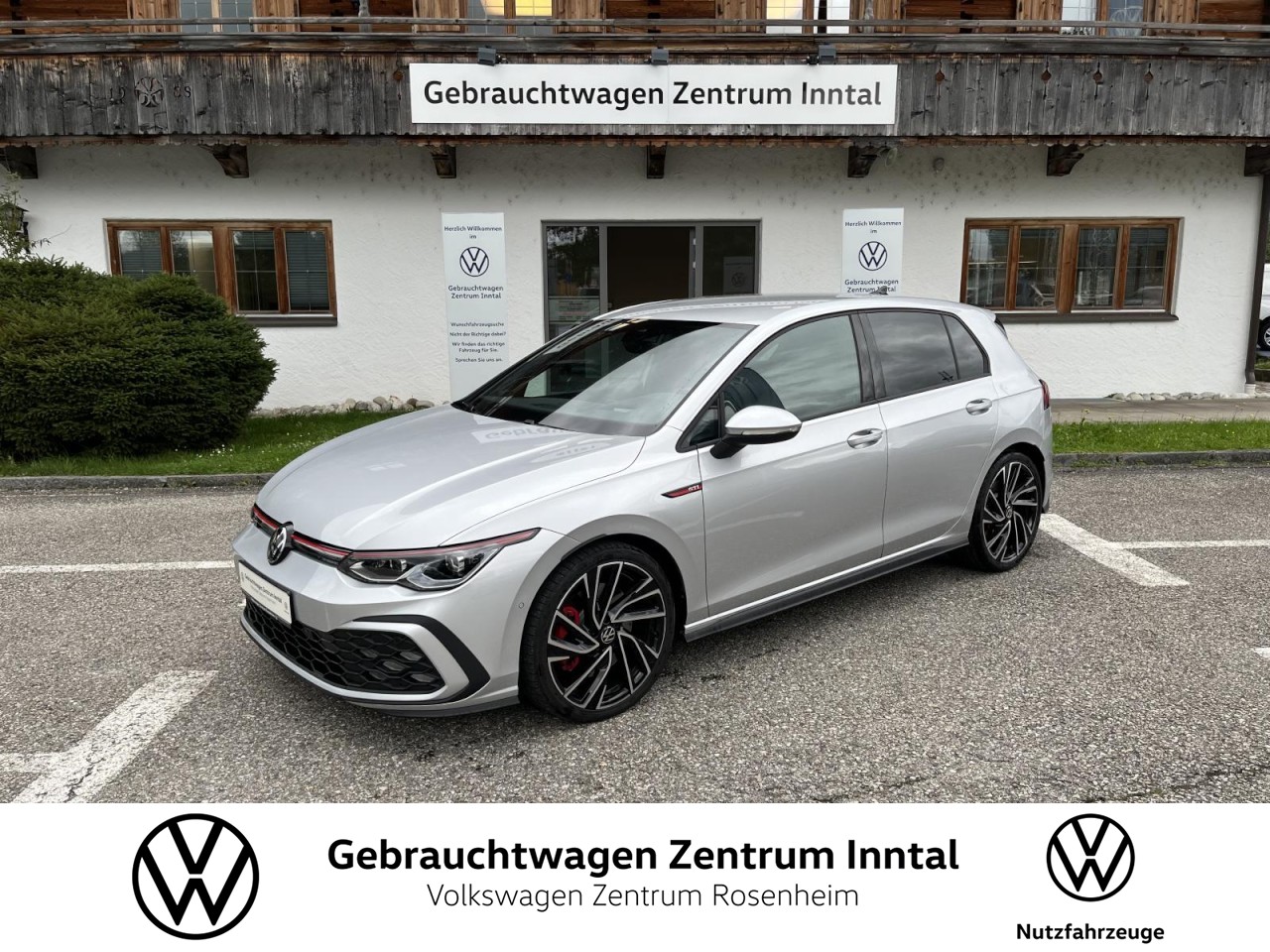 Golf VIII GTI 2,0 TSI DSG (DCC+LED+Navi+RearView)