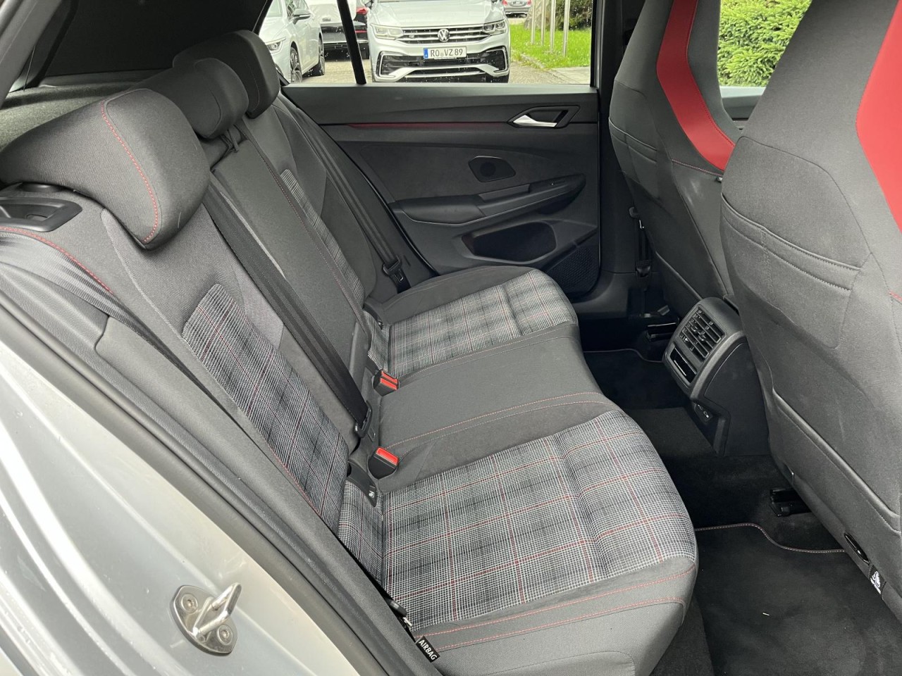 Golf VIII GTI 2,0 TSI DSG (DCC+LED+Navi+RearView)