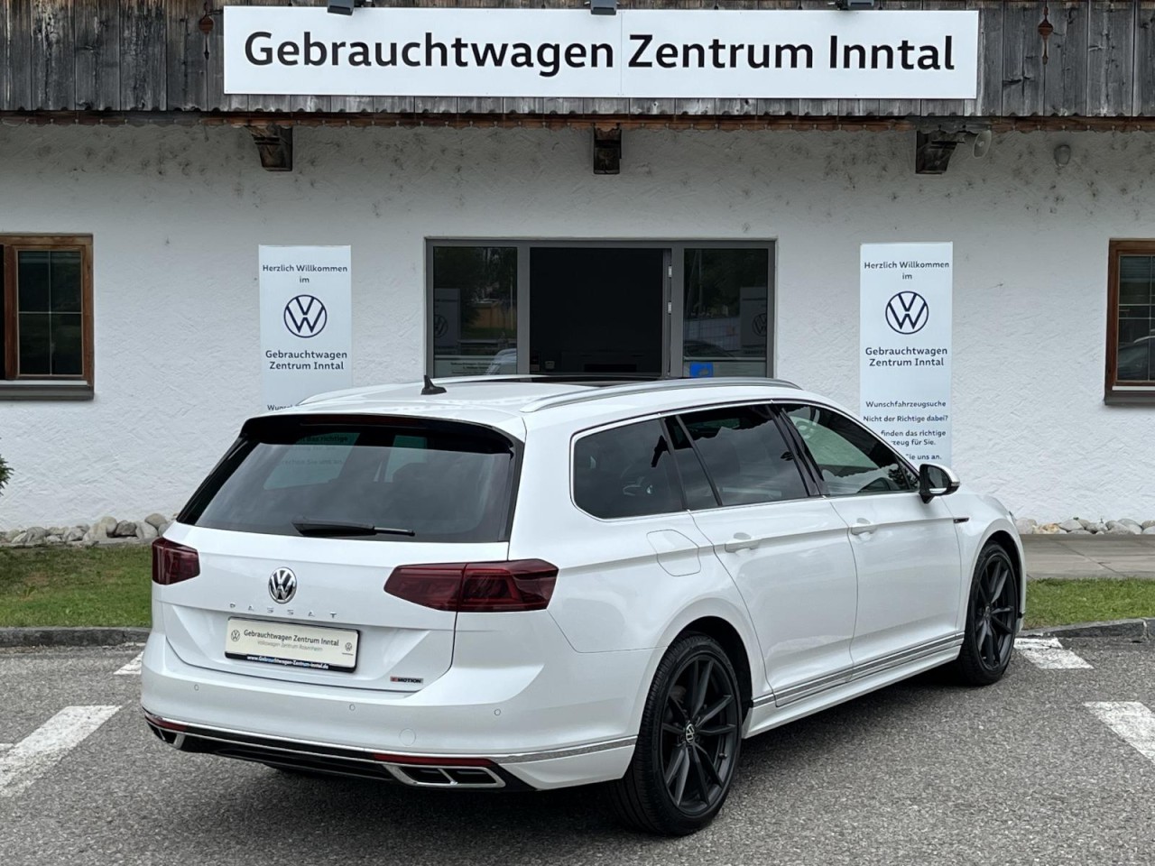 Passat Variant 2,0 TDI DSG 4Motion R-Line (AreaView+SD+AHK)