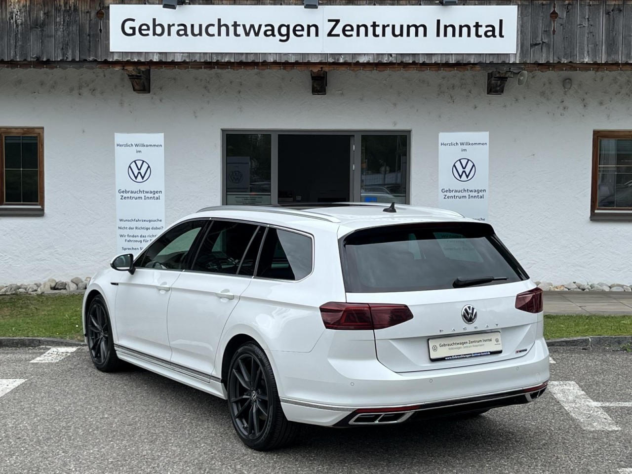 Passat Variant 2,0 TDI DSG 4Motion R-Line (AreaView+SD+AHK)