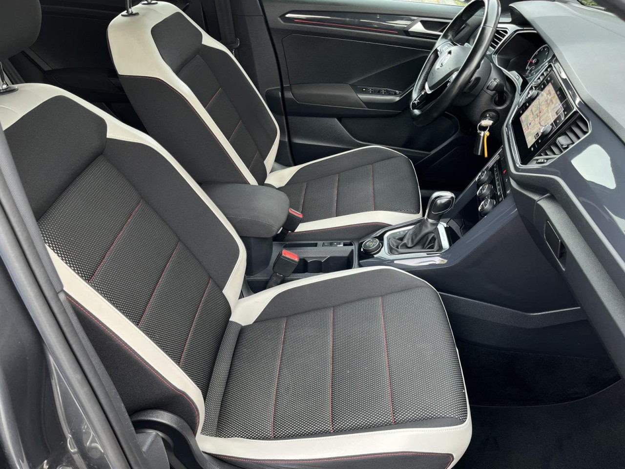 T-Roc 2,0 TSI DSG 4Motion Sport (AHK+LED) Klima