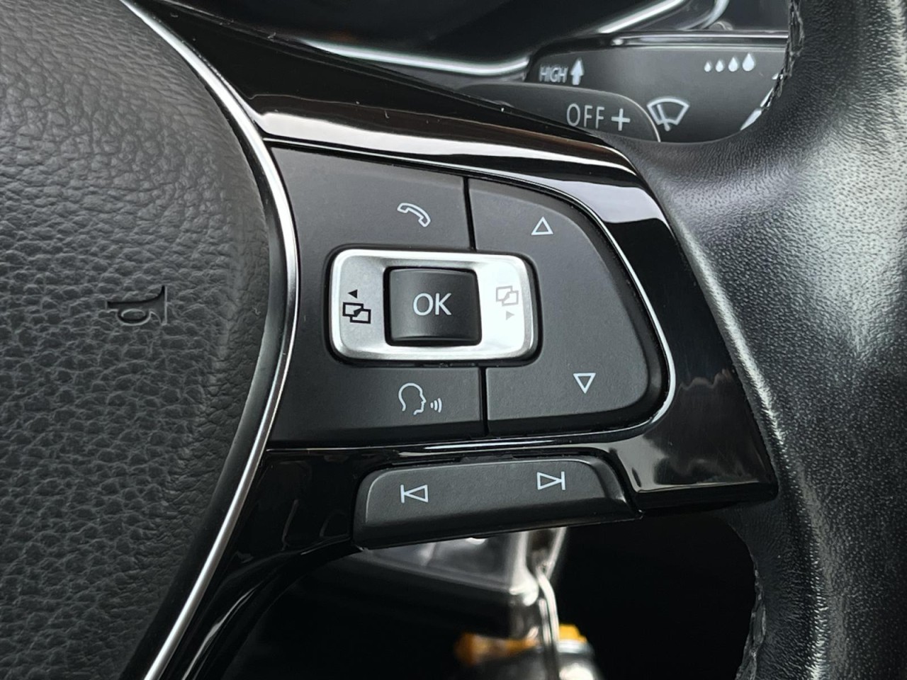 T-Roc 2,0 TSI DSG 4Motion Sport (AHK+LED) Klima