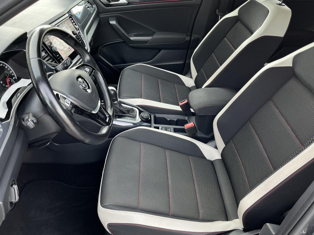 T-Roc 2,0 TSI DSG 4Motion Sport (AHK+LED) Klima