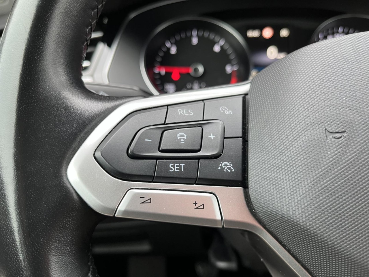 Passat Variant 2,0 TDI Business (Navi+LED+RearView)