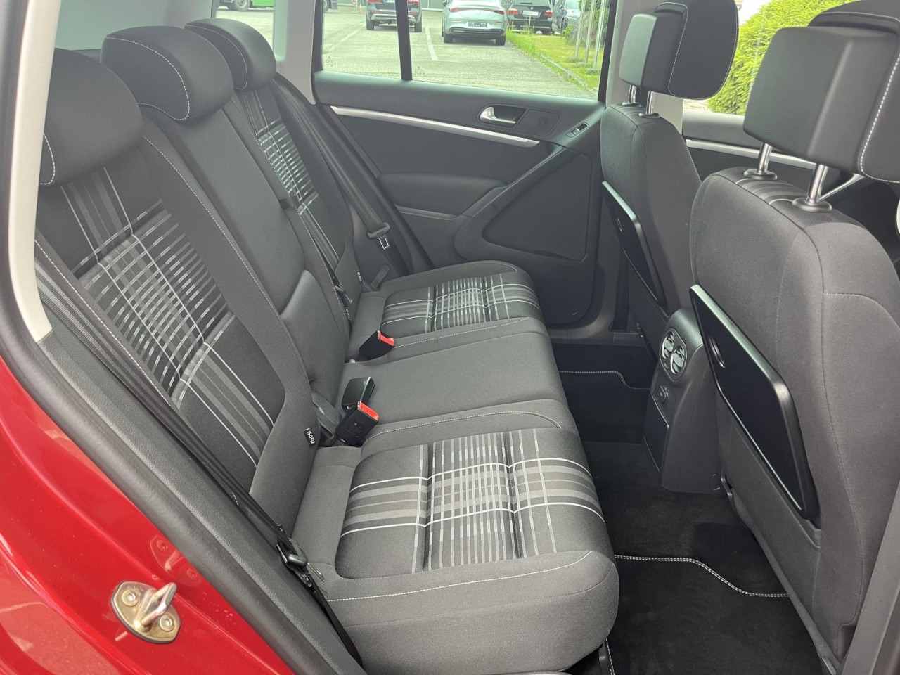 Tiguan 2,0 TDI 4Motion Lounge (AHK+Sitzhzg.+RearView)