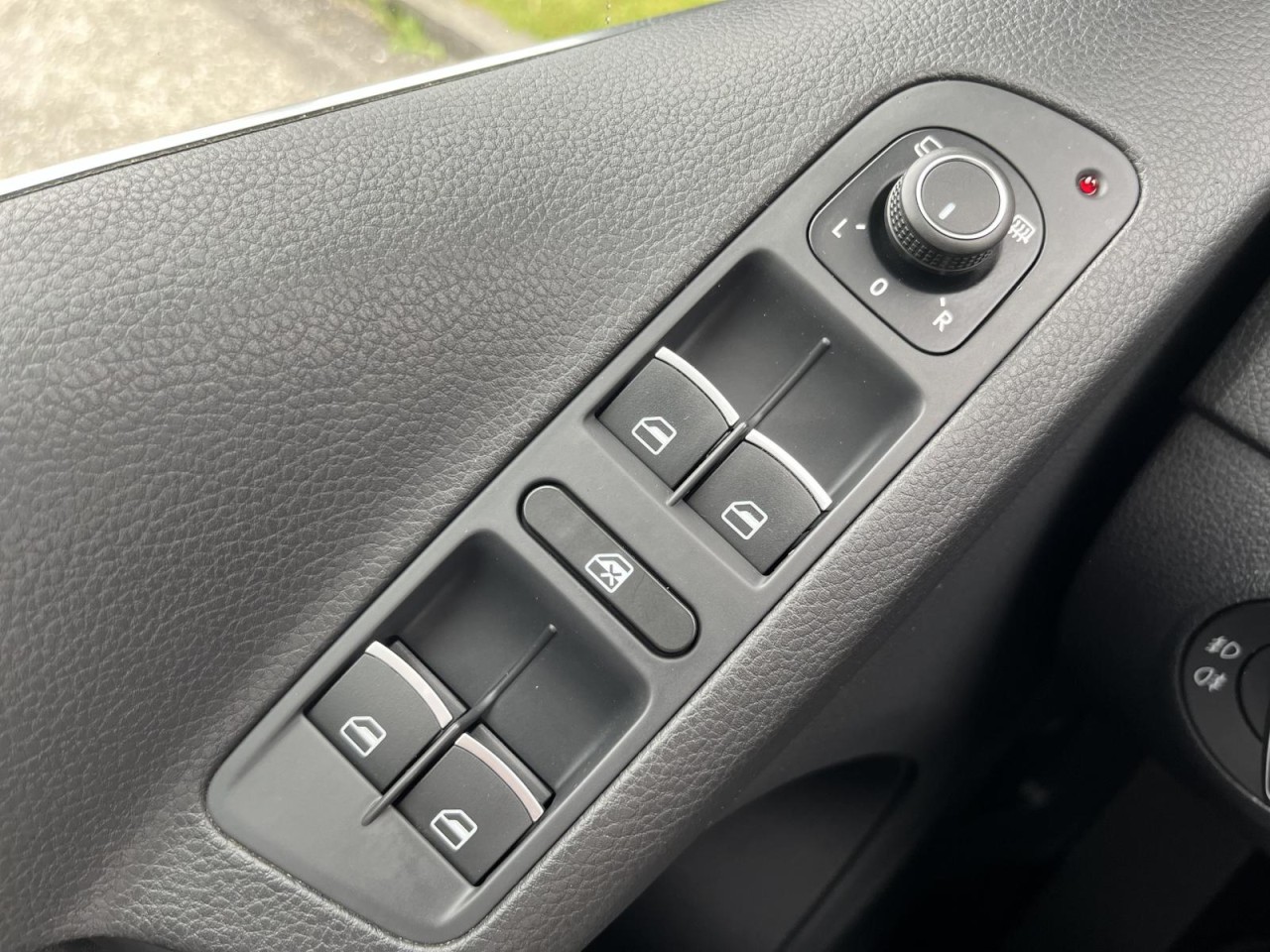 Tiguan 2,0 TDI 4Motion Lounge (AHK+Sitzhzg.+RearView)