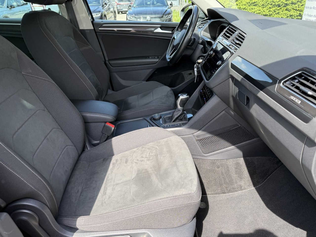 Tiguan 2,0 TDI DSG 4Motion Elegance (ACC+Navi+AHK)