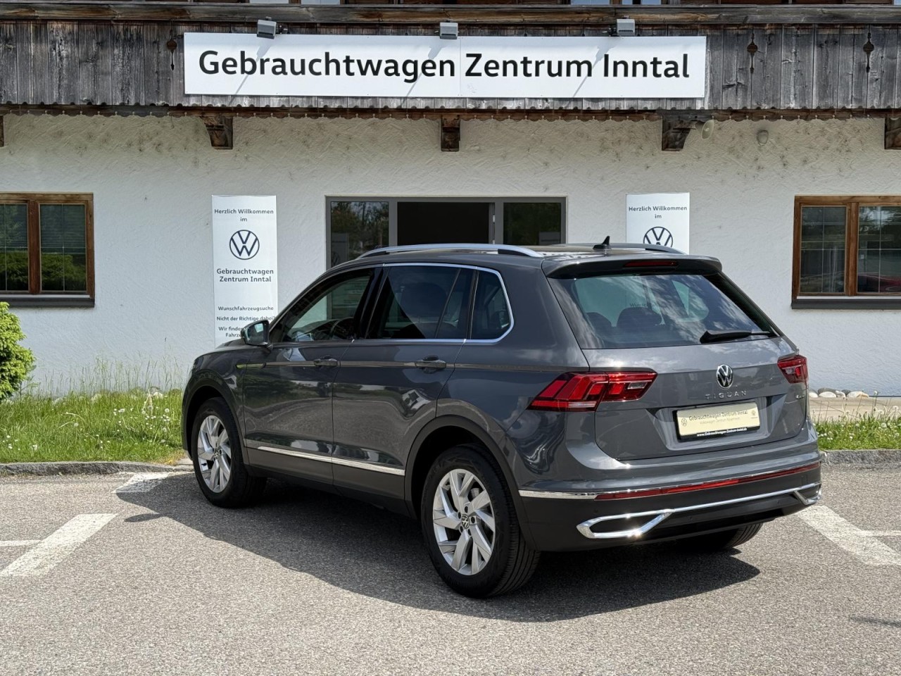Tiguan 2,0 TDI DSG 4Motion Elegance (ACC+Navi+AHK)