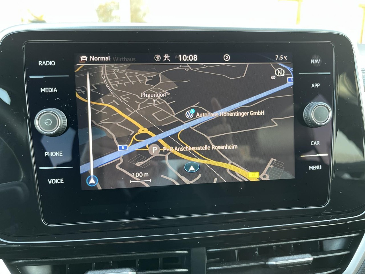 T-Roc 1,5 TSI DSG R-Line (AHK+IQLight+Navi)