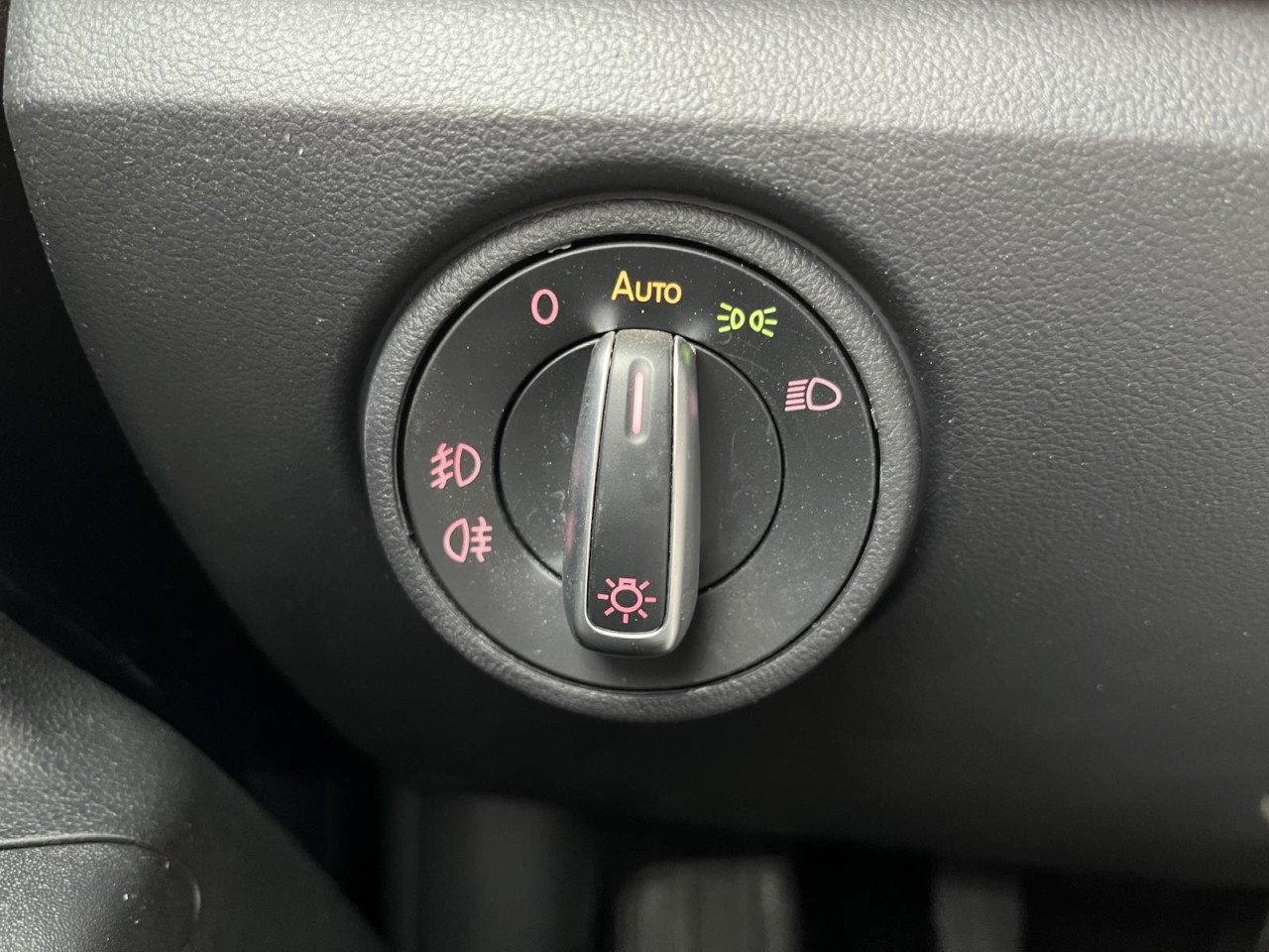 up! 1,0 United (RearView+Climatronic+SItzhzg.)