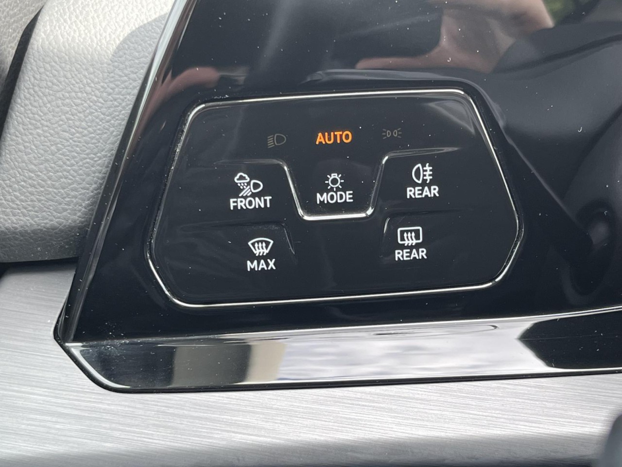 Golf VIII 2,0 TDI DSG Style (IQLight+Navi+ACC)