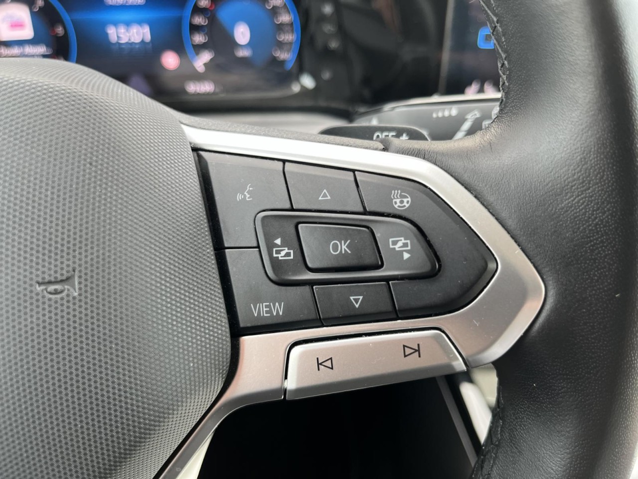 Golf VIII 2,0 TDI DSG Style (IQLight+Navi+ACC)