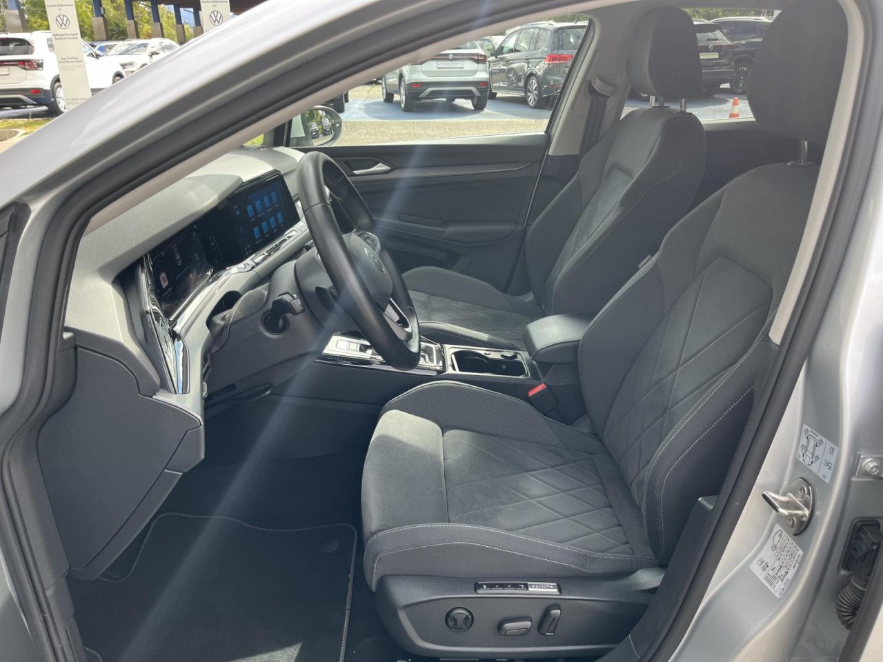 Golf VIII 2,0 TDI DSG Style (IQLight+Navi+ACC)