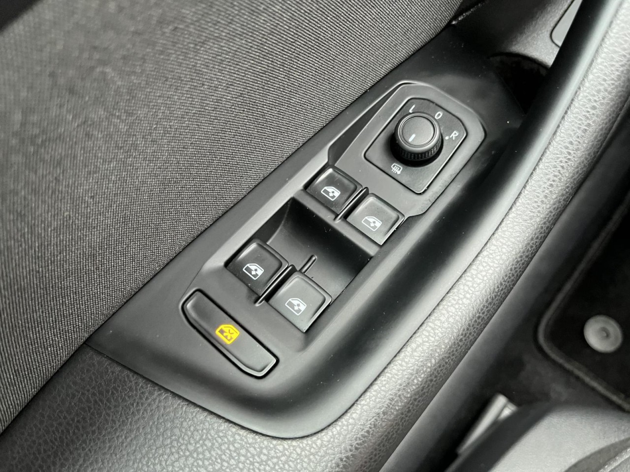 Passat Variant 2,0 TDI DSG (Navi+ACC+LED) Klima