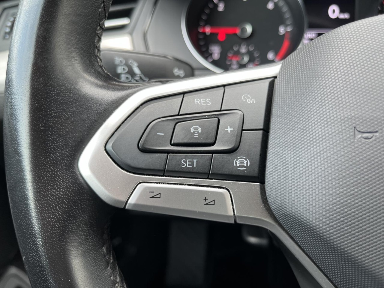 Passat Variant 2,0 TDI DSG (Navi+ACC+LED) Klima
