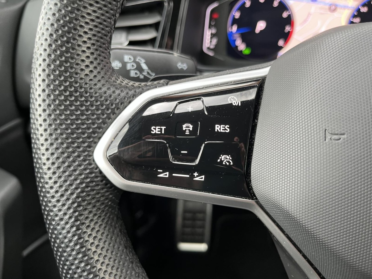 T-Roc 2,0 TSI DSG 4Motion R-Line (Standhzg.+DCC+AHK)