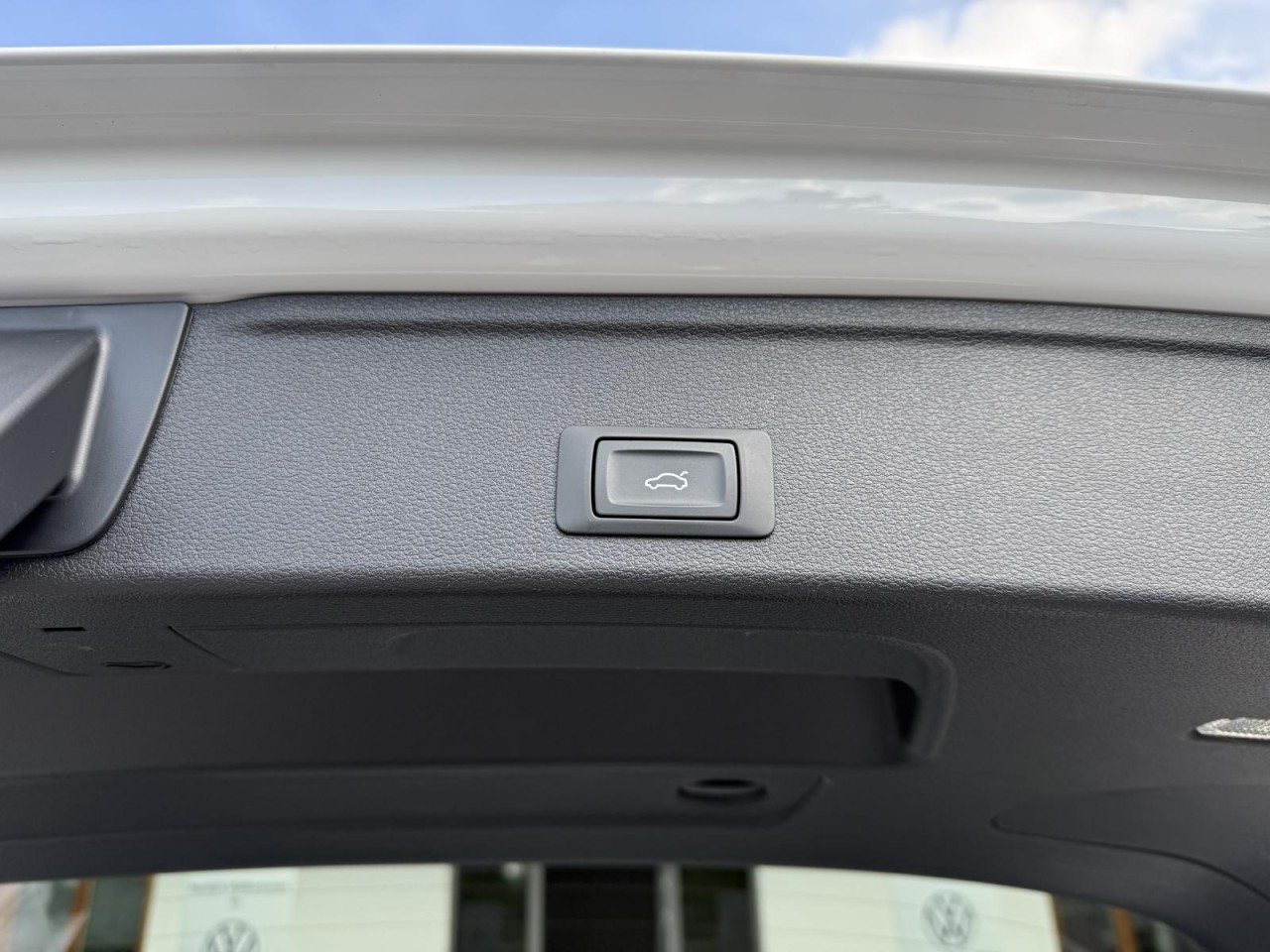 A4 Avant 40 TDI S tronic quattro S line (OptikPaket+AHK+LED)