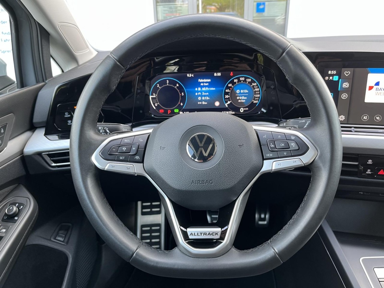 Golf VIII Variant 2,0 TDI DSG 4Motion Alltrack (Navi+AHK+RearView)