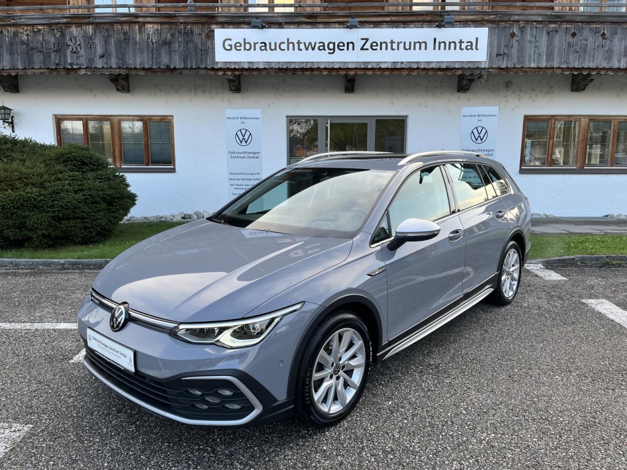 Golf VIII Variant 2,0 TDI DSG 4Motion Alltrack (Navi+AHK+RearView)