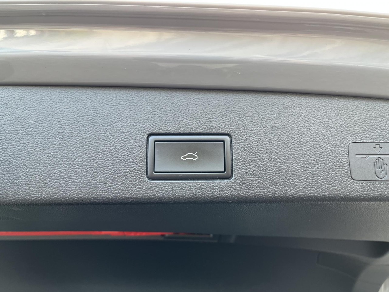 Golf VIII Variant 2,0 TDI DSG 4Motion Alltrack (Navi+AHK+RearView)