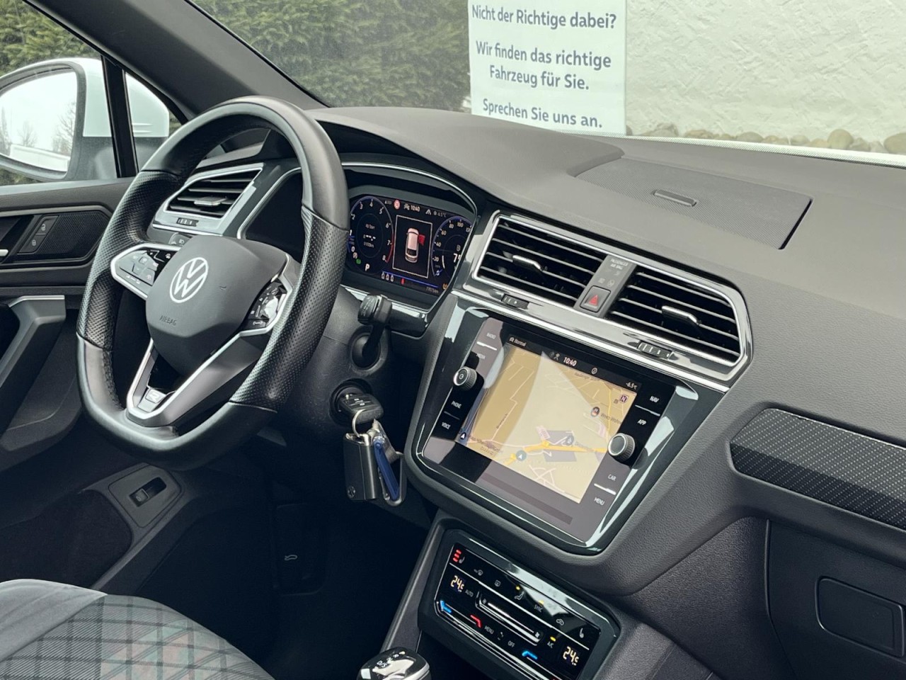 Tiguan 2,0 TSI DSG 4Motion R-Line (AHK+Navi)