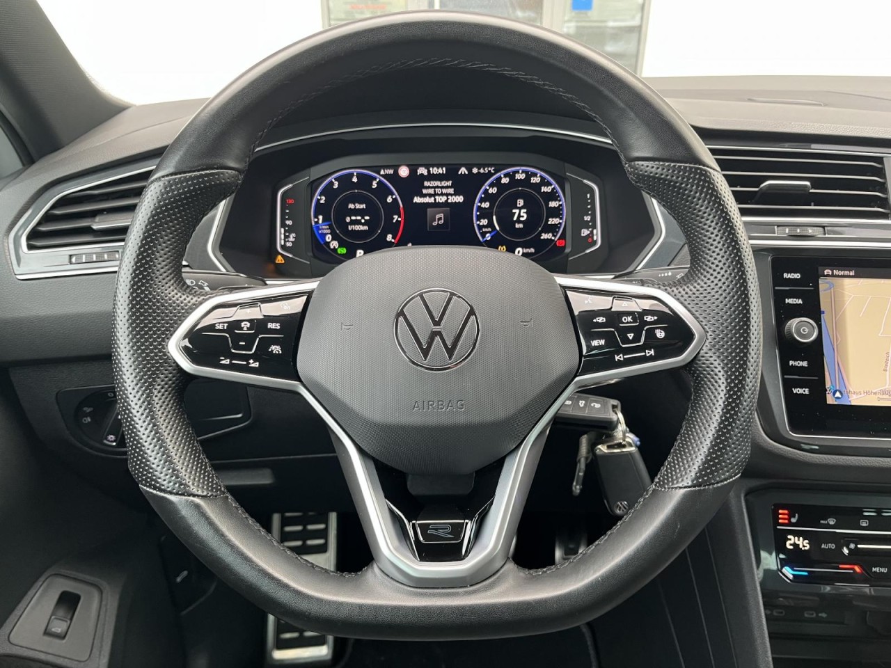 Tiguan 2,0 TSI DSG 4Motion R-Line (AHK+Navi)