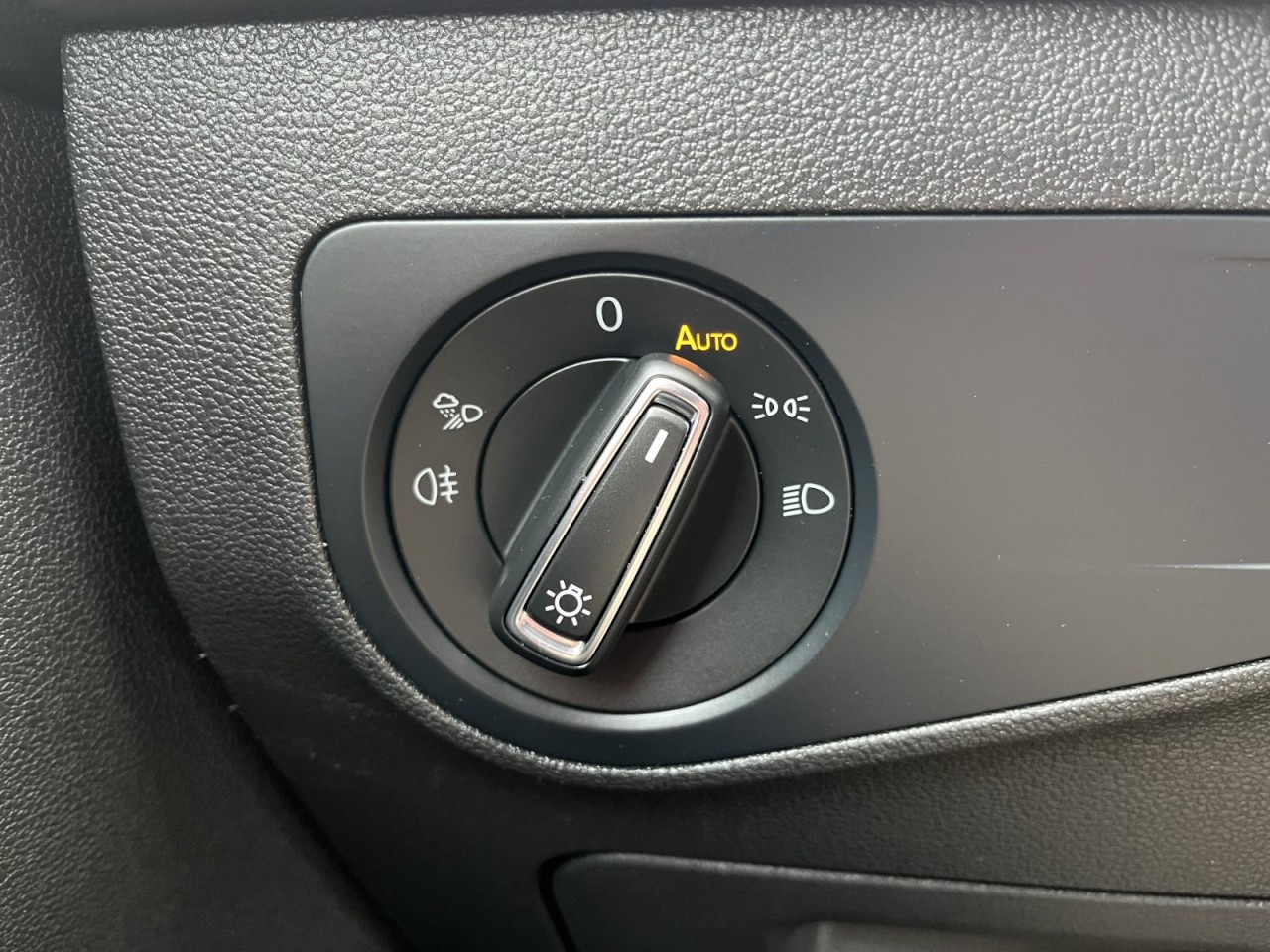 Tiguan 2,0 TSI DSG 4Motion R-Line (AHK+Navi)