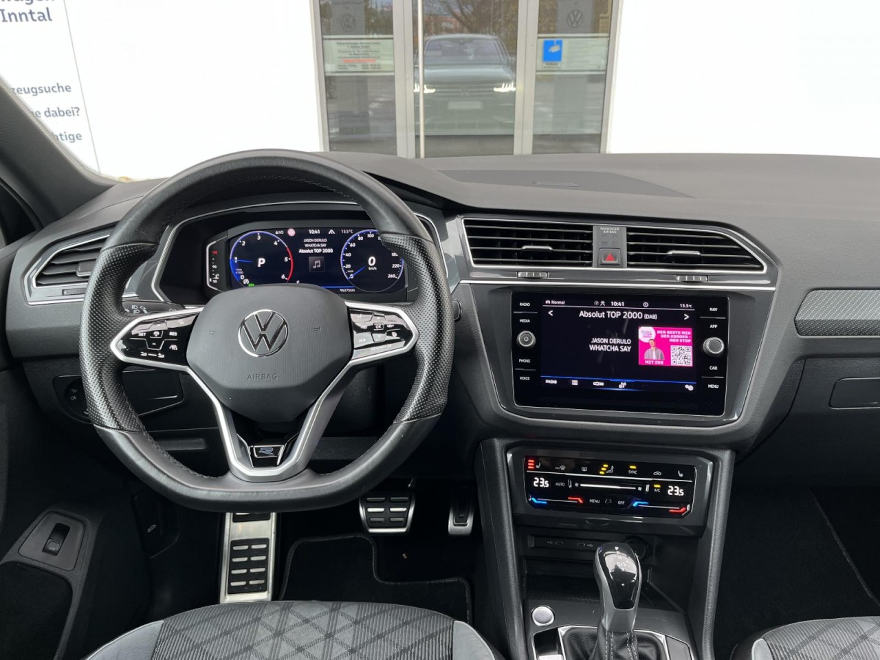 Tiguan 2,0 TDI DSG 4Motion R-Line (Navi+LED+RearView)