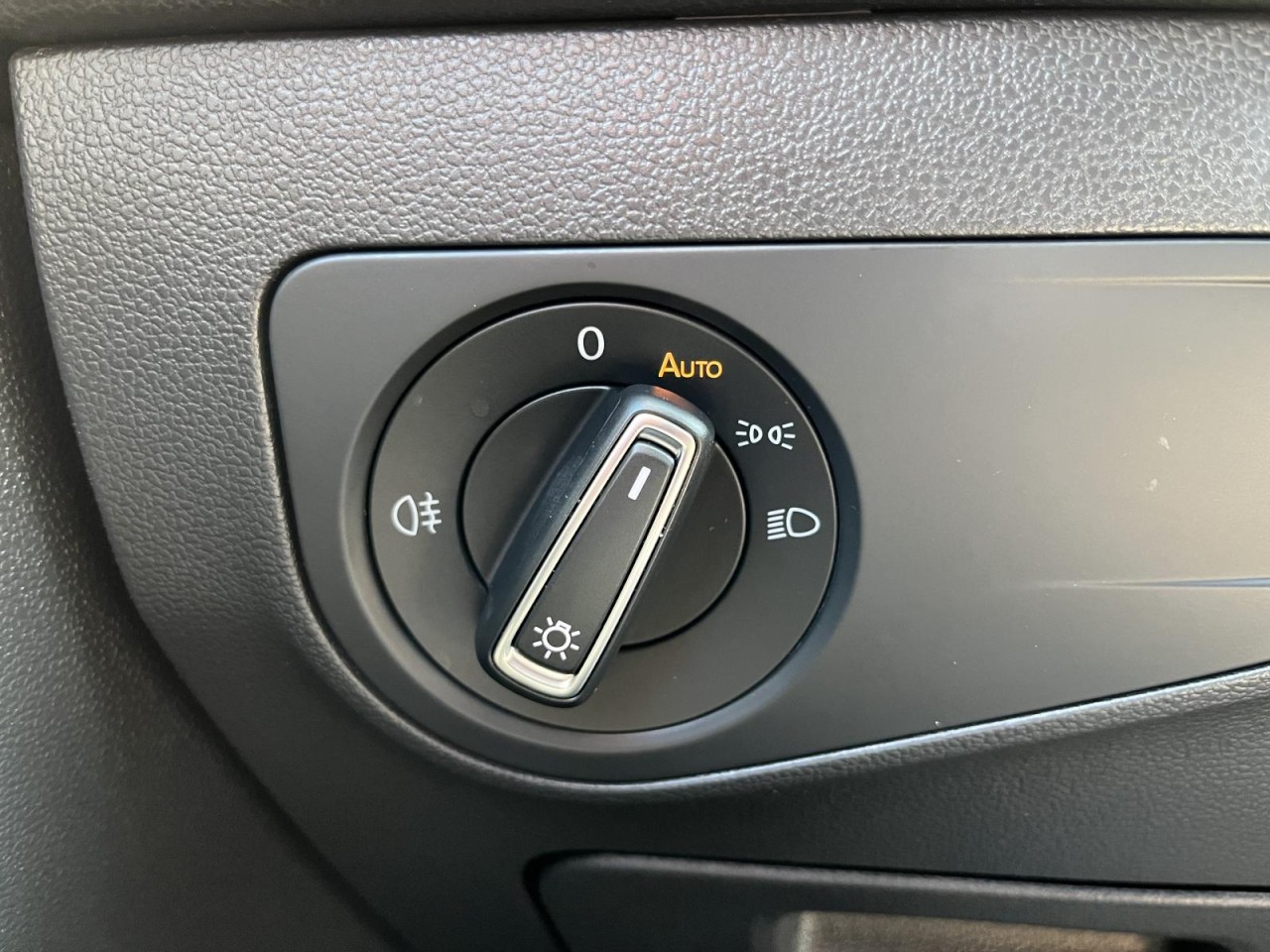 Tiguan Allspace 2,0 TDI DSG 4Motion (AHK+LED+ACC)