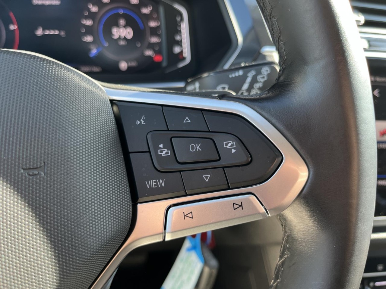 Tiguan Allspace 2,0 TDI DSG 4Motion (AHK+LED+ACC)