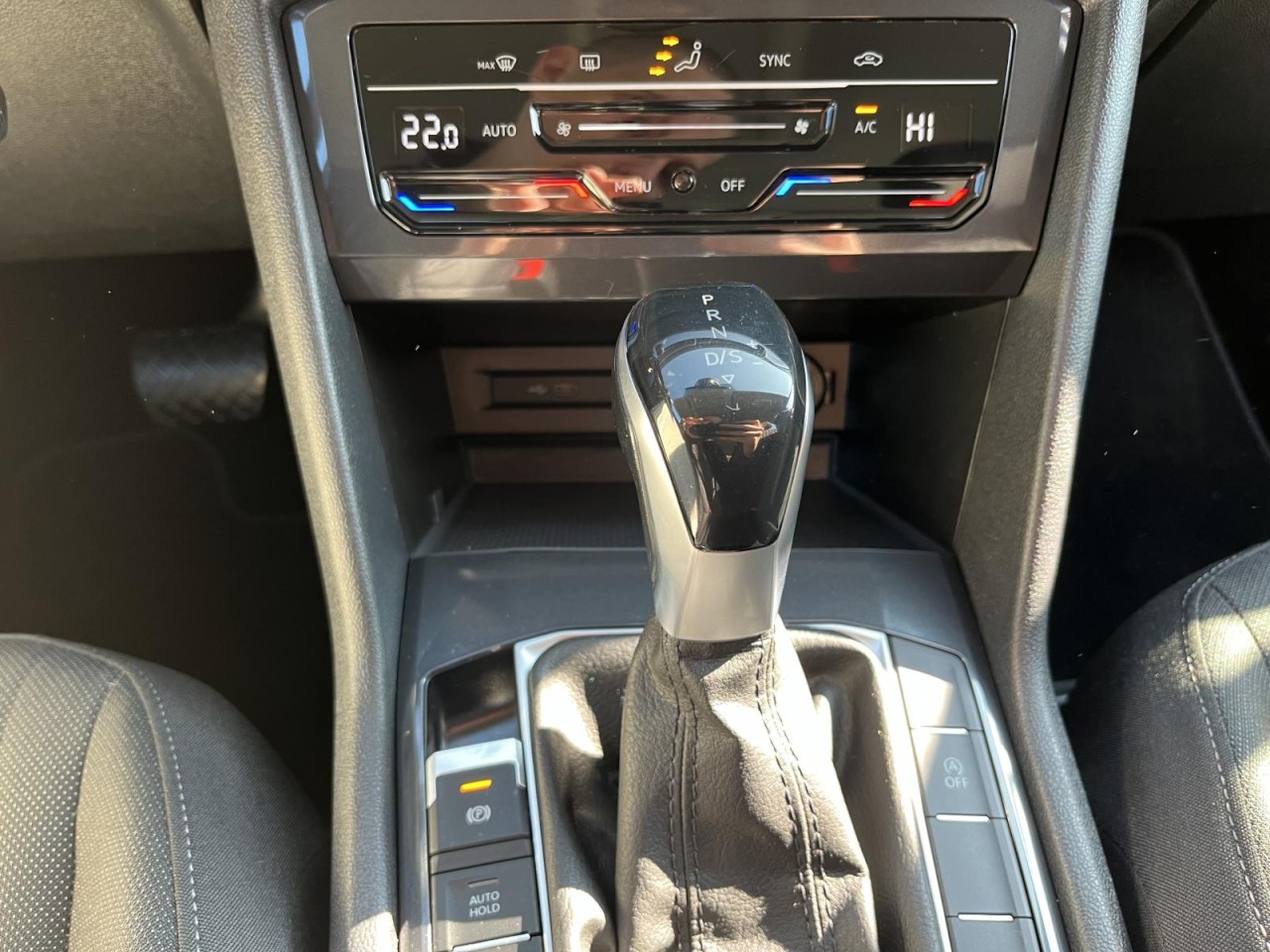 Tiguan Allspace 2,0 TDI DSG 4Motion (AHK+LED+ACC)