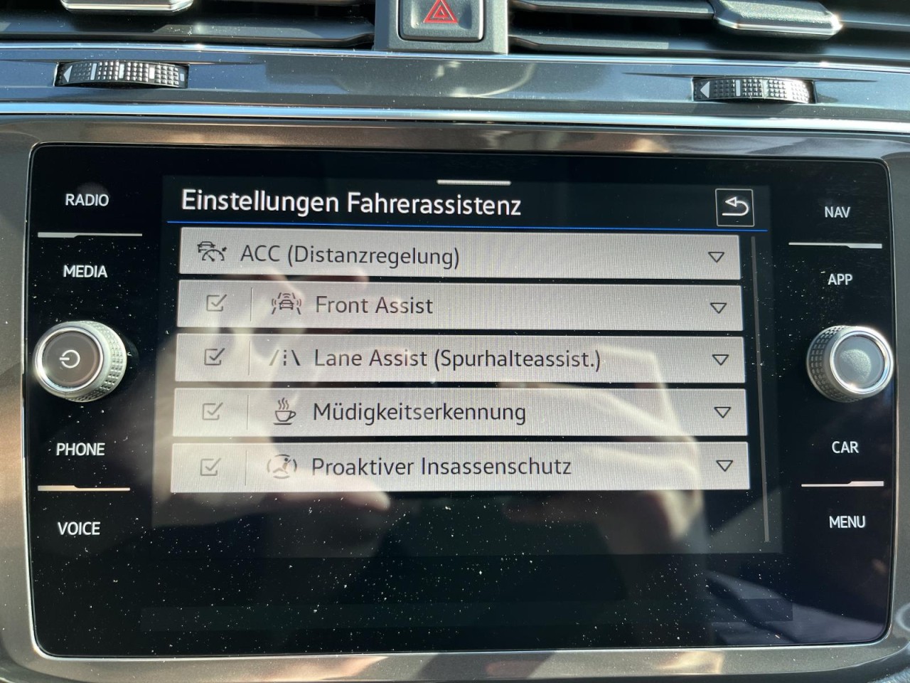 Tiguan Allspace 2,0 TDI DSG 4Motion (AHK+LED+ACC)