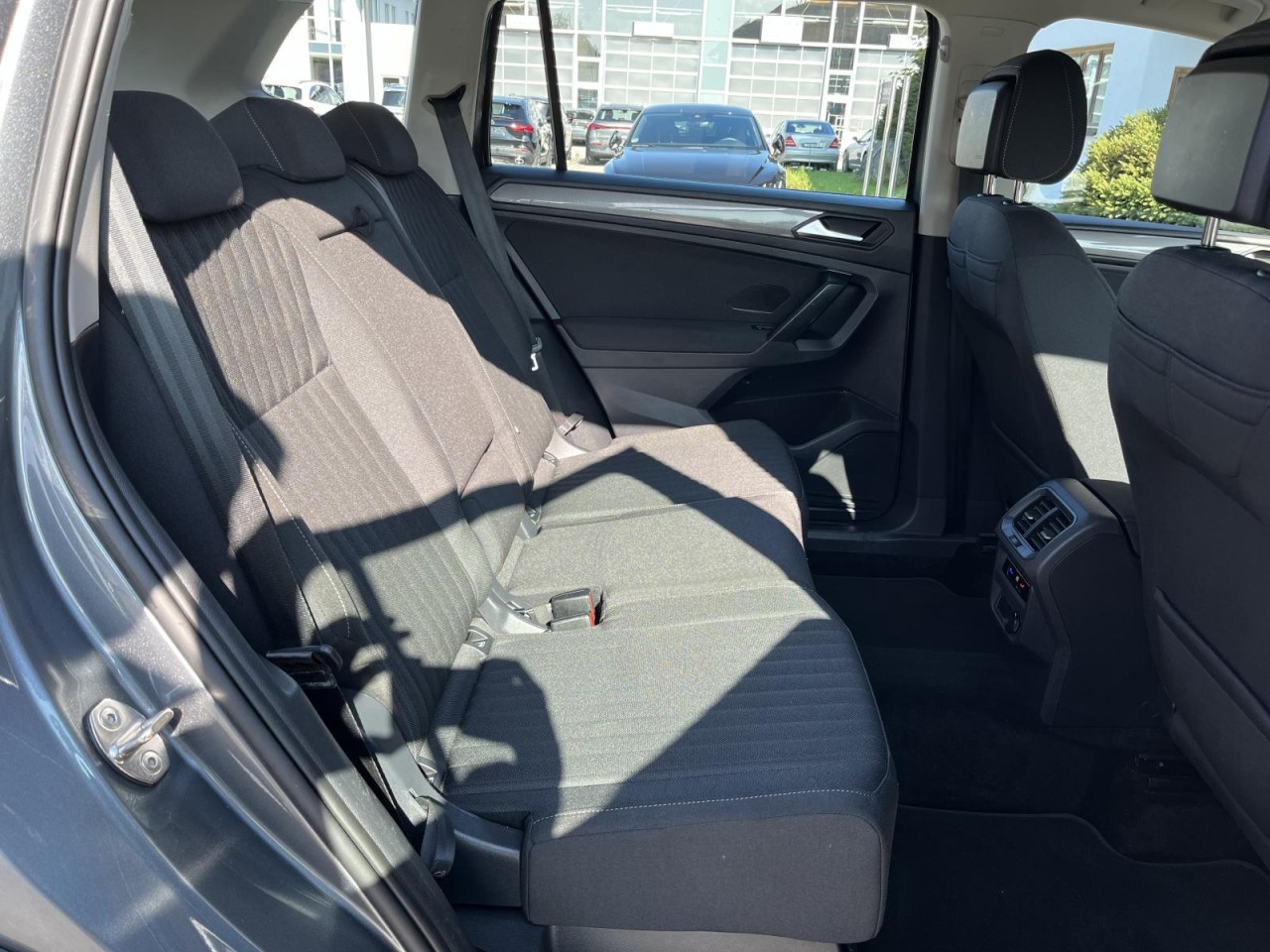 Tiguan Allspace 2,0 TDI DSG 4Motion (AHK+LED+ACC)