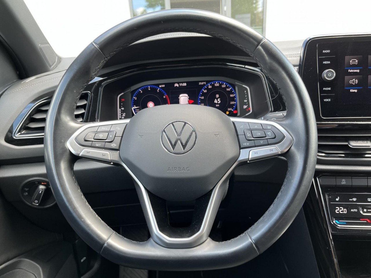 T-Roc 1,5 TSI DSG Black Style (RearView+LED+AppConnect)