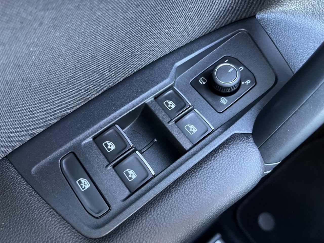 Tiguan 2,0 TDI DSG Elegance (IQLight+Standhzg.)