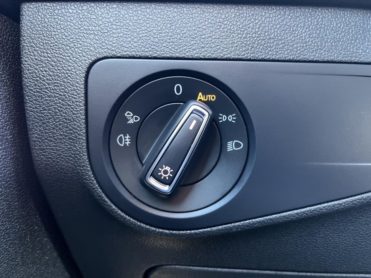 Tiguan 2,0 TDI DSG Elegance (IQLight+Standhzg.)