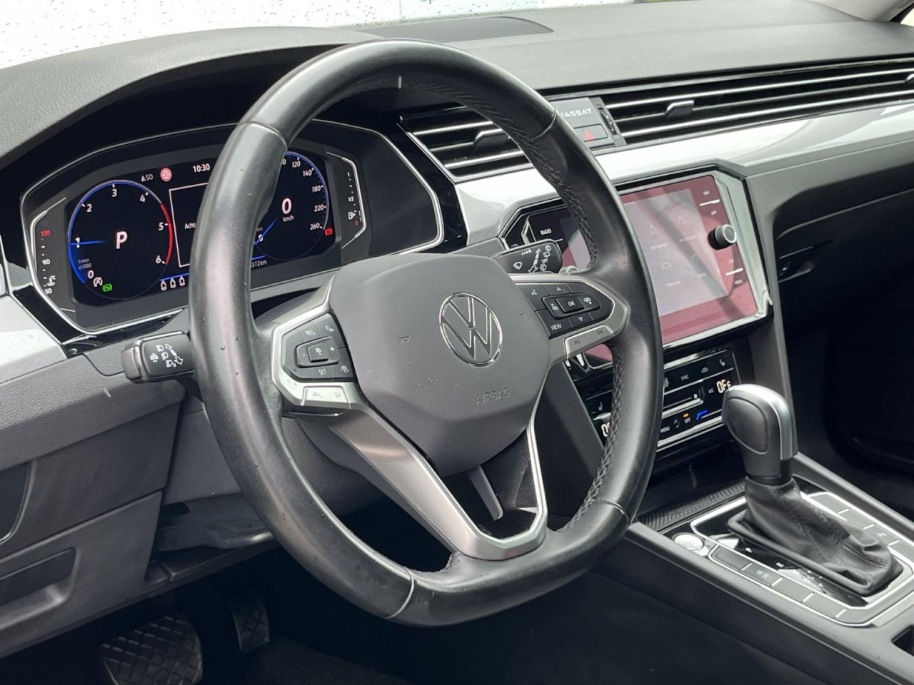 Passat Variant 2,0 TDI DSG Business (LED+Navi+AHK)