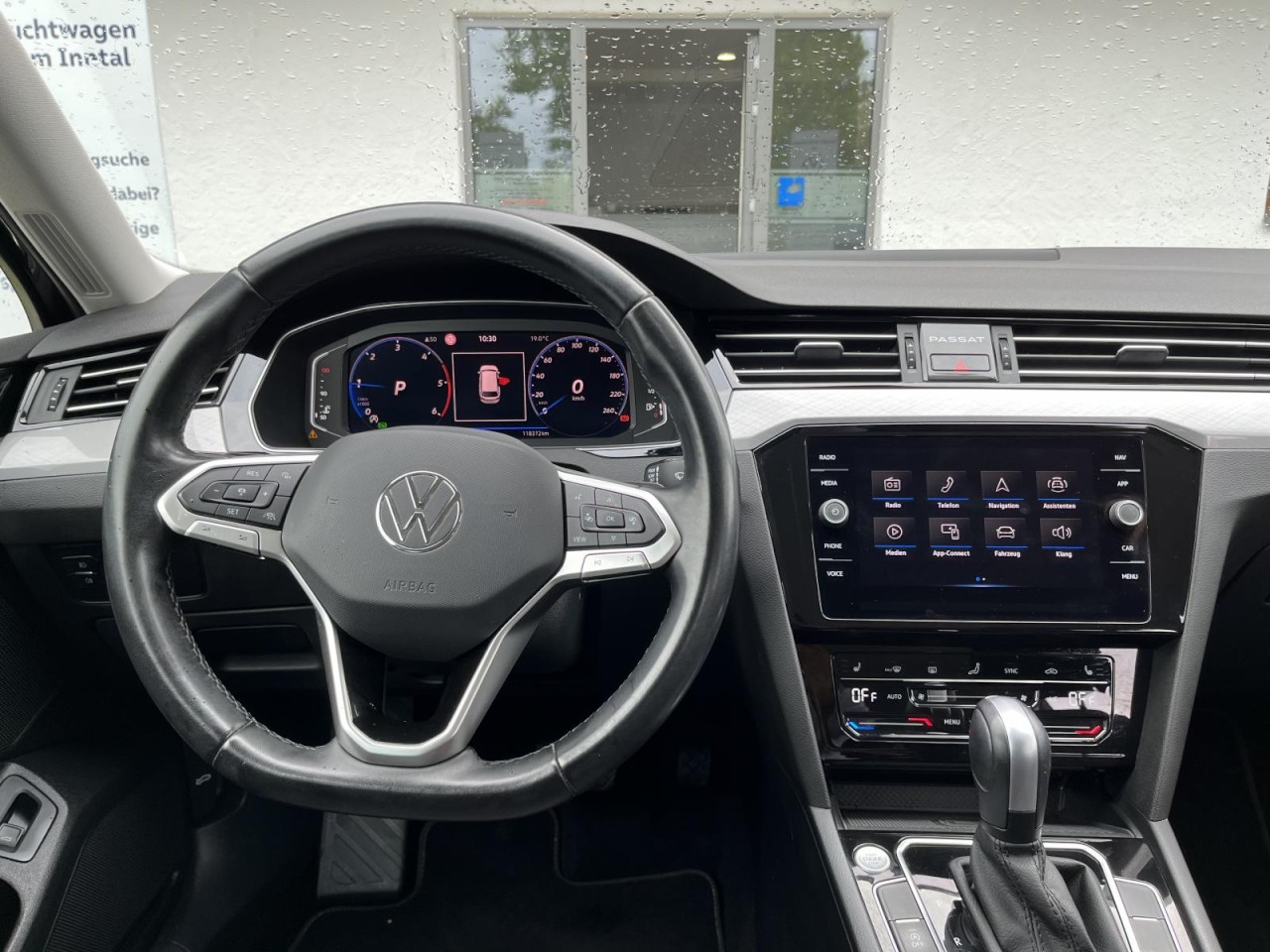 Passat Variant 2,0 TDI DSG Business (LED+Navi+AHK)