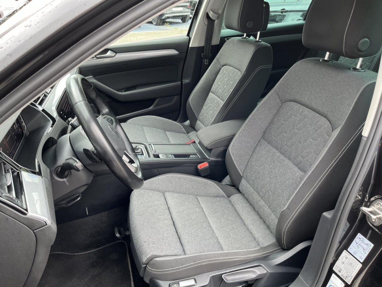 Passat Variant 2,0 TDI DSG Business (LED+Navi+AHK)