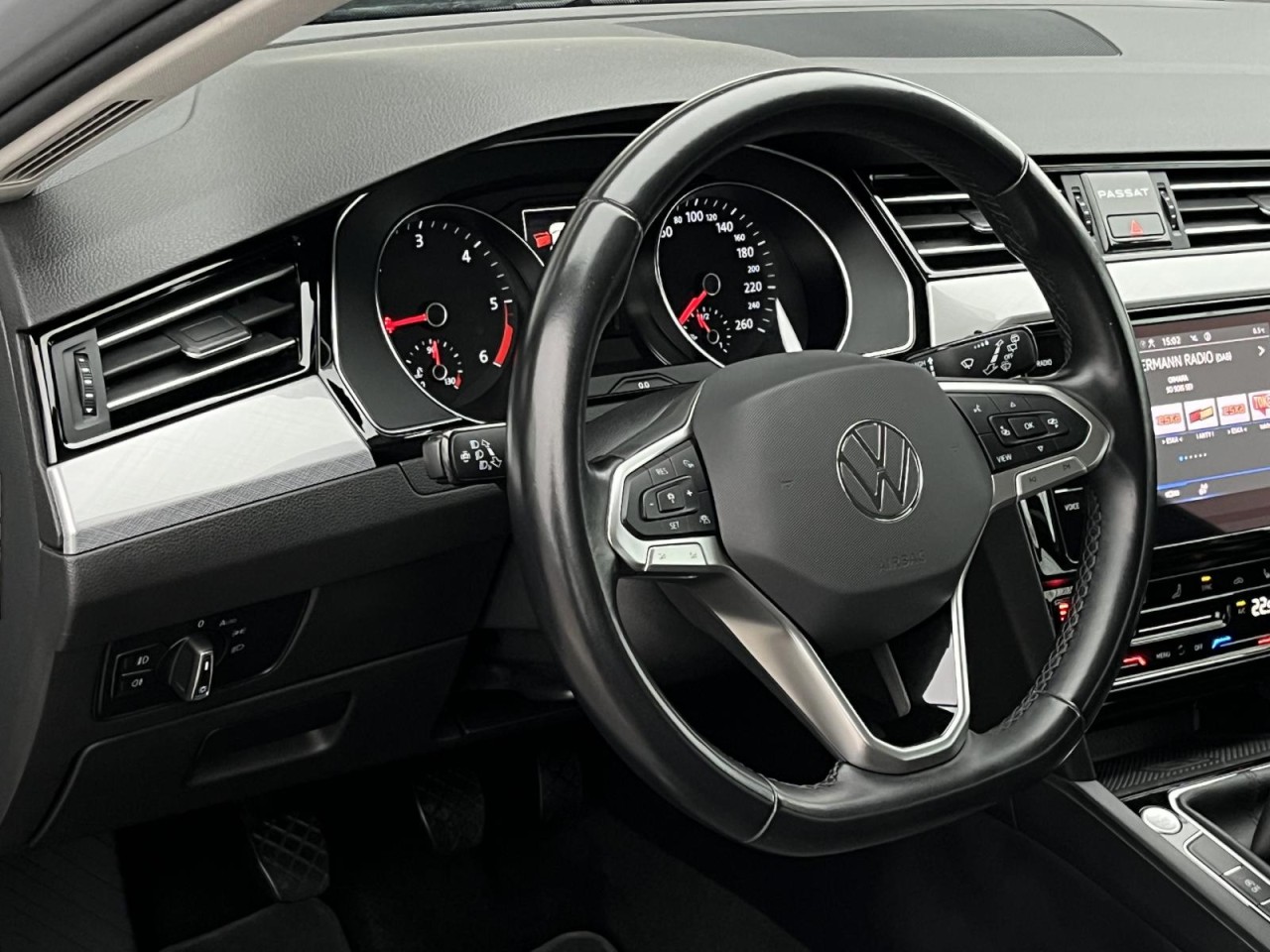 Passat Variant 2,0 TDI Bussines (Navi+LED+ACC)