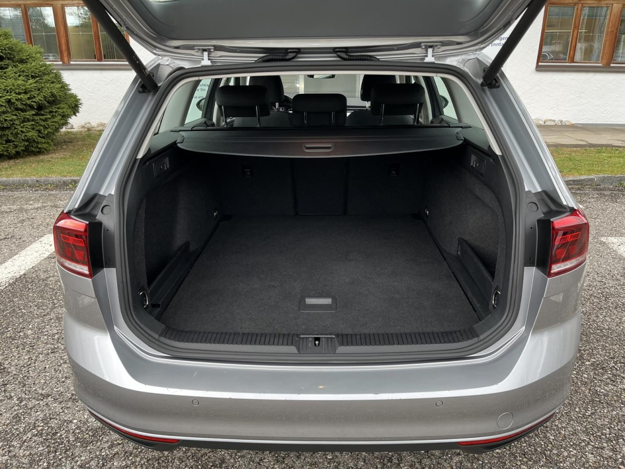 Passat Variant 2,0 TDI DSG (LED+AHK+ACC) Klima
