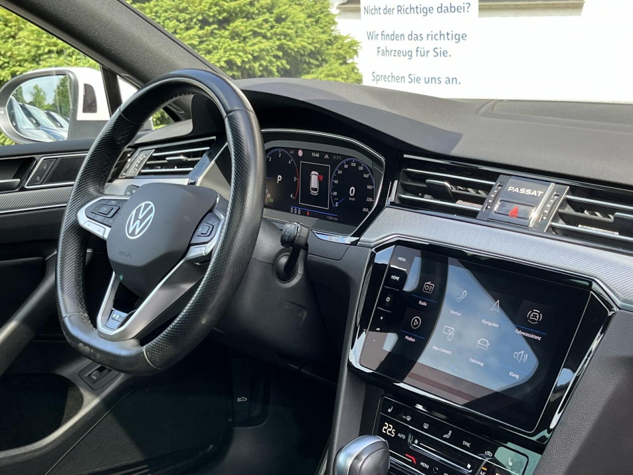Passat Variant 2,0 TDI DSG 4Motion R-Line (AHK+Navi)