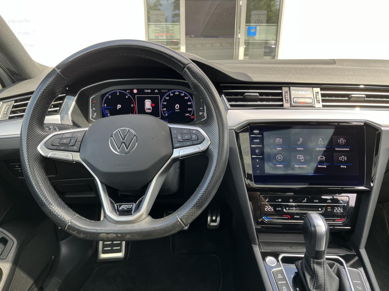 Passat Variant 2,0 TDI DSG 4Motion R-Line (AHK+Navi)