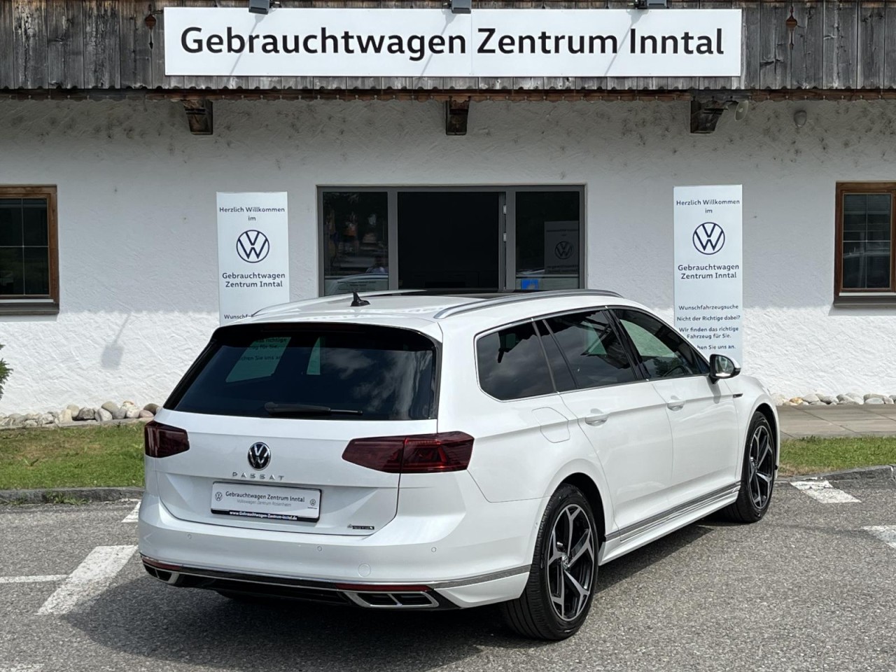 Passat Variant 2,0 TDI DSG 4Motion R-Line (AHK+Navi)