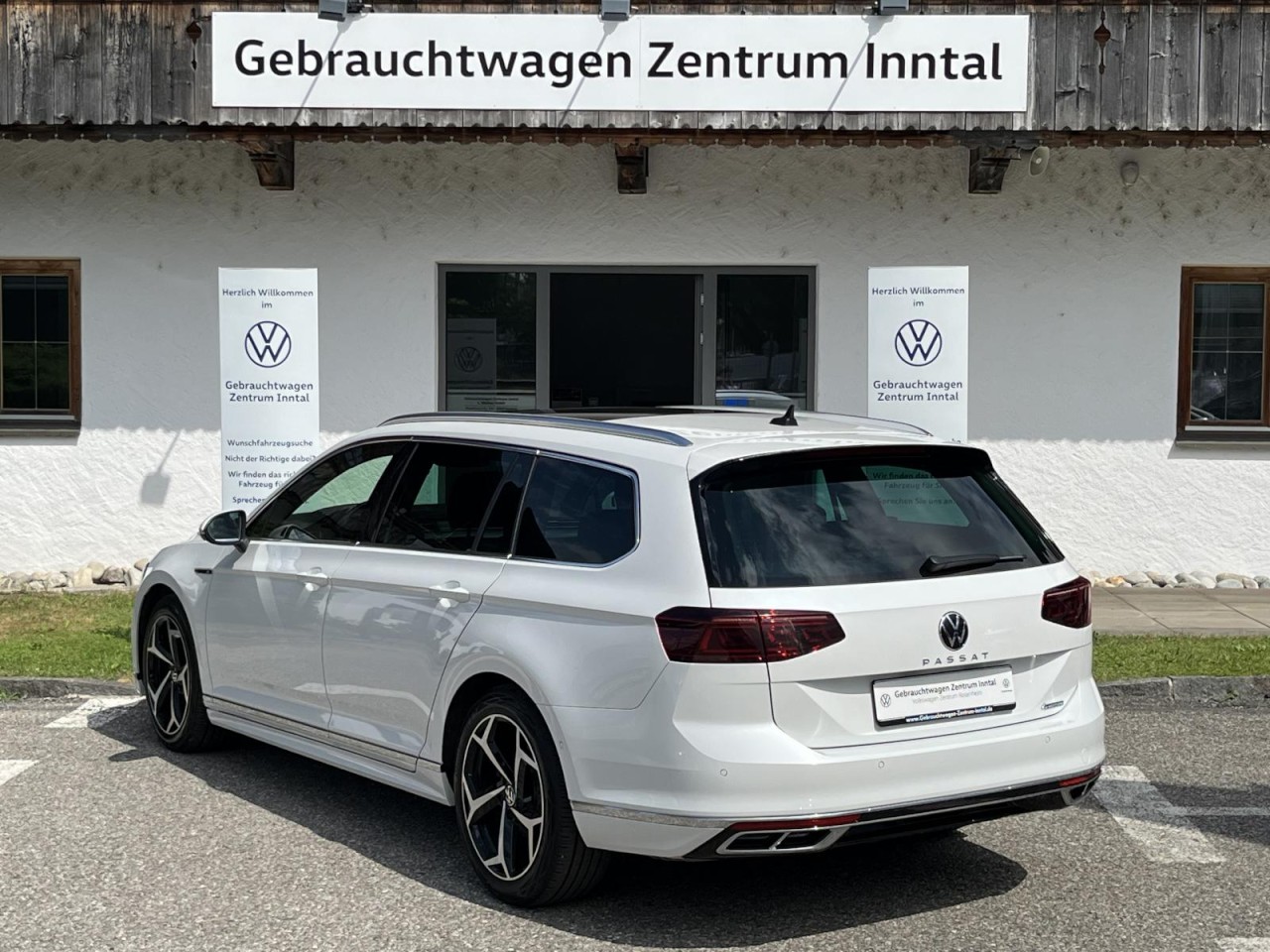 Passat Variant 2,0 TDI DSG 4Motion R-Line (AHK+Navi)