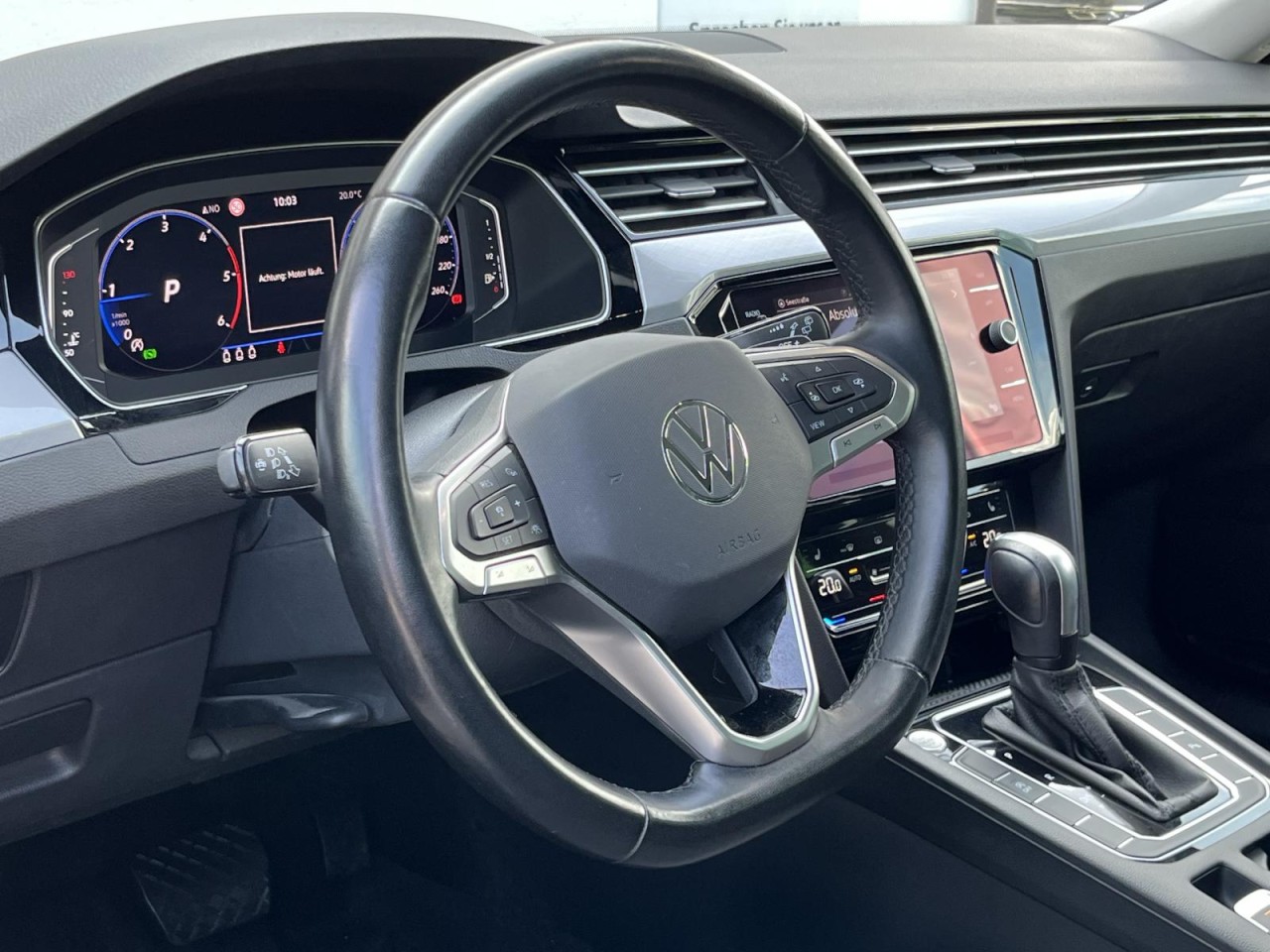 Passat Variant 2,0 TDI DSG Business (AHK+Navi+RearView)