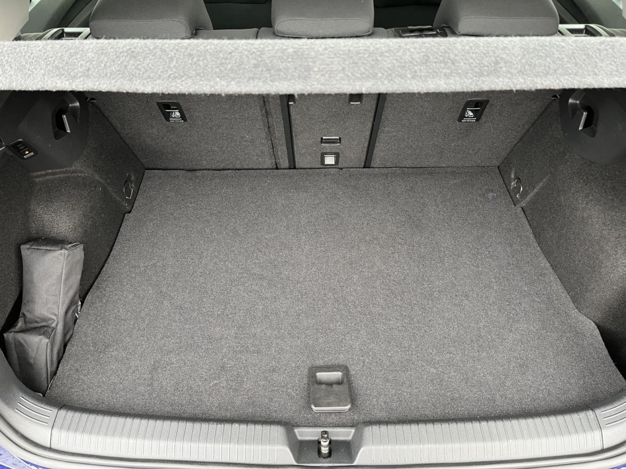 Golf VIII 1,4 eHybrid DSG Style (Navi+RearView+AHK)